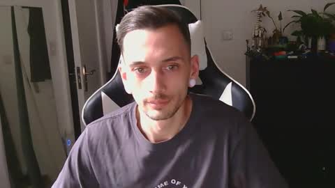 georgek0011 online show from 04/10/26, 04:44