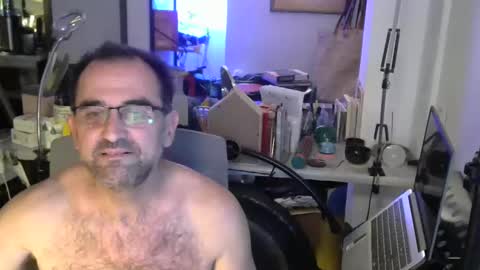 Snapshot of georgempt chatting on 01/04/25, 12:59 georgempt online show from 01/04/25, 12:59