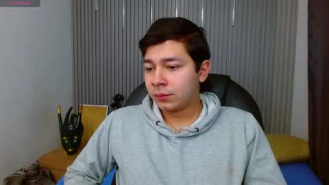 Snapshot of georgesmith_1 chatting on 04/19/26, 04:12 GEORGE online show from 04/19/26, 04:12