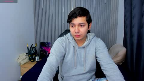 Snapshot of georgesmith_1 chatting on 05/27/26, 04:20 GEORGE online show from 05/27/26, 04:20