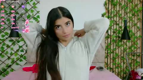 Snapshot of georgia_candy chatting on 04/16/26, 04:46 georgia_candy online show from 04/16/26, 04:46
