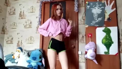 Ellie online show from 05/05/26, 02:36