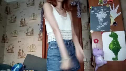 Ellie online show from 05/12/26, 04:15