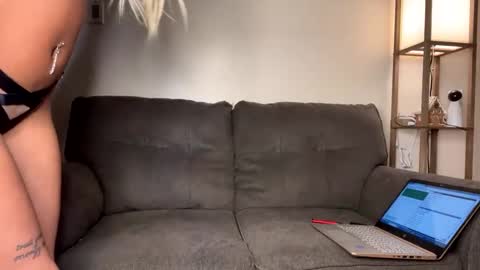 Snapshot of georgiawildxo chatting on 02/17/25, 09:03 georgiawildxo online show from 02/17/25, 09:03