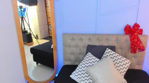 Snapshot of georgina_coule chatting on 12/11/24, 12:02 Georgina Coule online show from 12/11/24, 12:02