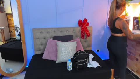 Snapshot of georgina_coule chatting on 12/19/24, 06:23 Georgina Coule online show from 12/19/24, 06:23