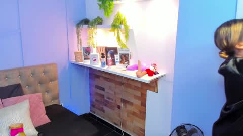 Snapshot of georgina_coule chatting on 01/09/25, 06:15 Georgina Coule online show from 01/09/25, 06:15