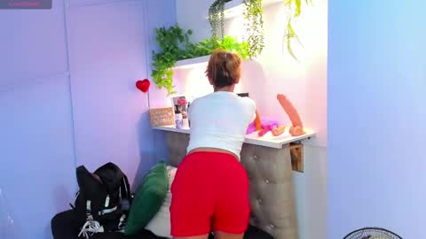 Georgina Coule online show from 02/28/25, 12:09