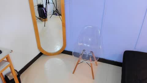 Snapshot of georgina_coule chatting on 03/05/25, 12:11 Georgina Coule online show from 03/05/25, 12:11