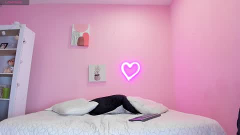 GEORGINA FERRI online show from 09/24/25, 05:38