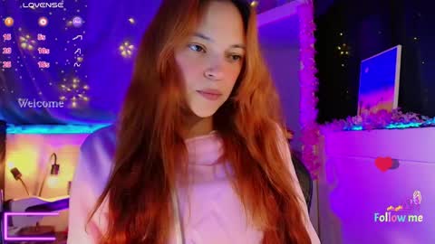 Snapshot of georgina_moschino chatting on 09/29/25, 11:31 georgina_moschino online show from 09/29/25, 11:31