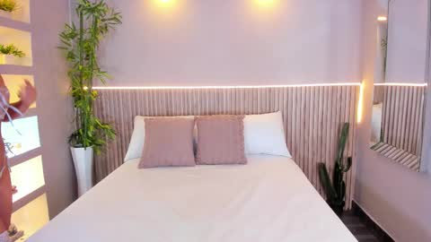 Snapshot of georginareyes chatting on 12/14/25, 05:29 GeorginaReyes online show from 12/14/25, 05:29