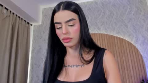 Kendal  online show from 11/17/25, 02:01