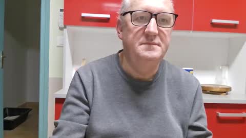 Snapshot of gerardlp131313 chatting on 11/01/25, 07:49 gerardlp131313 online show from 11/01/25, 07:49