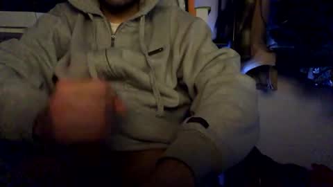 Snapshot of germanlatino02 chatting on 12/22/25, 07:55 teo online show from 12/22/25, 07:55