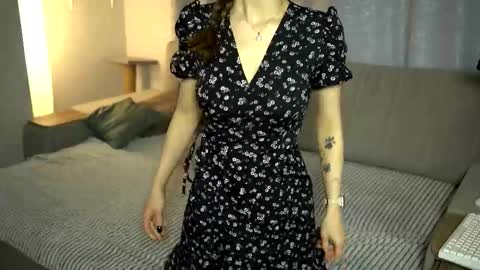 Jean and Isa couple Van online show from 11/10/25, 08:46