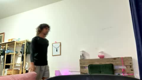 Snapshot of gerson229 chatting on 02/12/26, 10:16 gerson229 online show from 02/12/26, 10:16