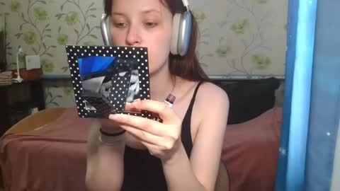 Snapshot of gertrudhore chatting on 05/18/26, 07:03 Anna online show from 05/18/26, 07:03