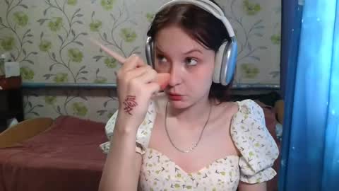 Snapshot of gertrudhore chatting on 05/27/26, 09:17 Anna online show from 05/27/26, 09:17