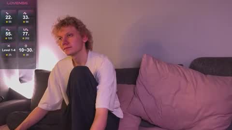 Liz and Mark online show from 09/11/25, 07:25