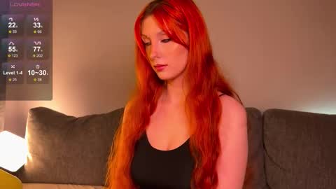 Snapshot of gethigh_ chatting on 11/26/25, 09:27 Liz and Mark online show from 11/26/25, 09:27