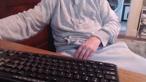 Snapshot of gethoggy chatting on 12/20/25, 08:49 gethoggy online show from 12/20/25, 08:49