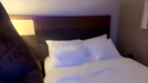 Snapshot of getitdaddyplease chatting on 12/15/25, 07:23 getitdaddyplease online show from 12/15/25, 07:23