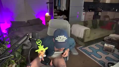 getoffwithtrent online show from 12/21/25, 04:30