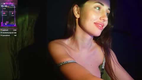 Snapshot of gettoknowmebetter chatting on 10/15/25, 10:21 gettoknowmebetter online show from 10/15/25, 10:21