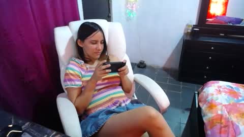 Snapshot of ggemas chatting on 04/23/26, 01:57 ggemas online show from 04/23/26, 01:57