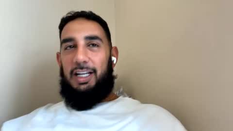 Snapshot of ghaleb20 chatting on 05/04/26, 12:45 ghaleb20 online show from 05/04/26, 12:45