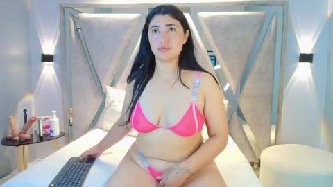 Danna Astrom online show from 09/10/25, 11:49