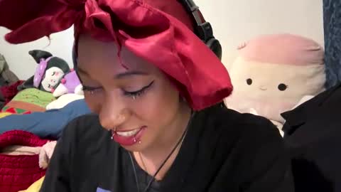 ghastgirlt_t online show from 11/13/25, 04:55