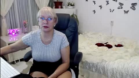 Snapshot of ghertrudequeen chatting on 10/06/25, 03:04 Ghertrudequeen online show from 10/06/25, 03:04