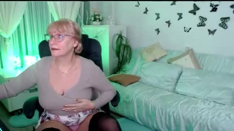 Ghertrudequeen online show from 11/22/25, 05:17