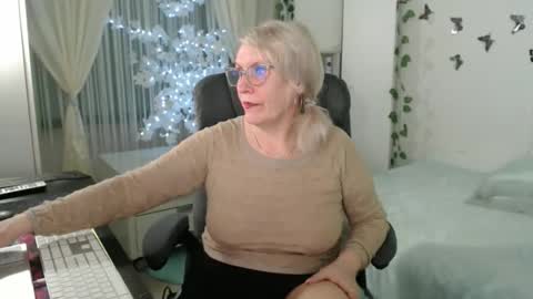 Ghertrudequeen online show from 04/08/26, 05:07