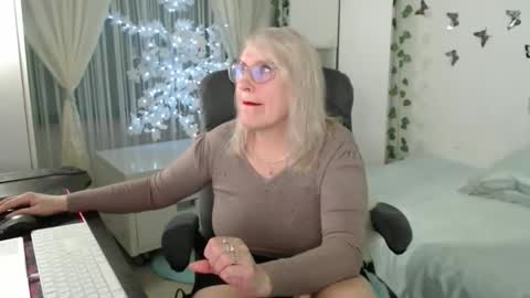Ghertrudequeen online show from 04/09/26, 04:34
