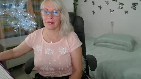 Ghertrudequeen online show from 06/19/26, 04:17