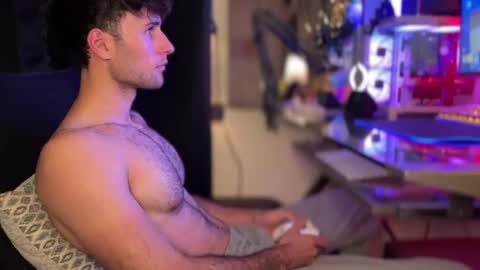 big boy ghost face online show from 11/05/25, 12:54