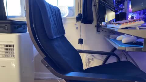 big boy ghost face online show from 11/23/25, 03:23