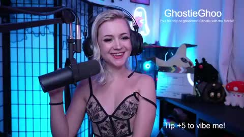 Snapshot of ghostieghoo chatting on 05/21/26, 11:56 Ghostie online show from 05/21/26, 11:56