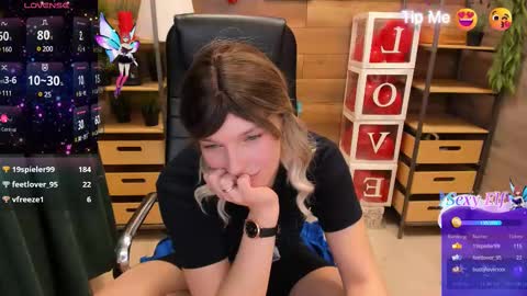 Snapshot of ghostly_temptation chatting on 02/23/25, 01:35 Sweety online show from 02/23/25, 01:35