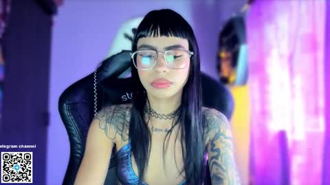 Snapshot of ghostlydolll chatting on 01/14/26, 04:34 Sara online show from 01/14/26, 04:34