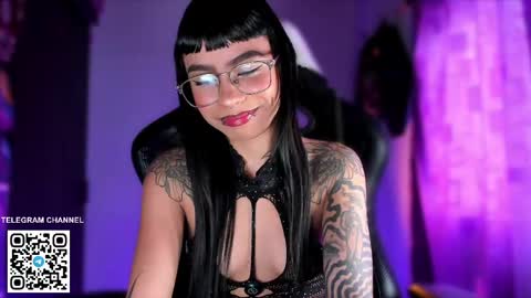 Snapshot of ghostlydolll chatting on 04/24/26, 05:37 Sara online show from 04/24/26, 05:37