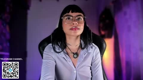 Snapshot of ghostlydolll chatting on 05/20/26, 10:27 Sara online show from 05/20/26, 10:27