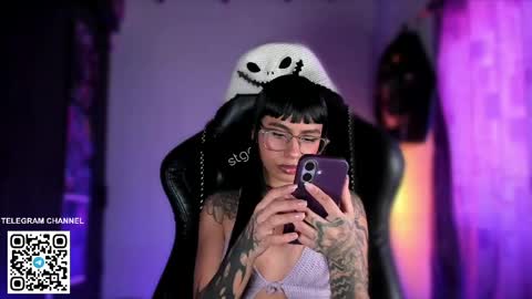 Snapshot of ghostlydolll chatting on 05/22/26, 05:18 Sara online show from 05/22/26, 05:18