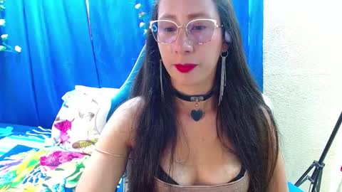 Gia  online show from 04/30/26, 08:26