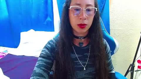 Gia  online show from 06/05/26, 08:36