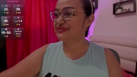 nahomi online show from 10/26/25, 04:13