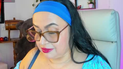 nahomi online show from 04/29/26, 10:27